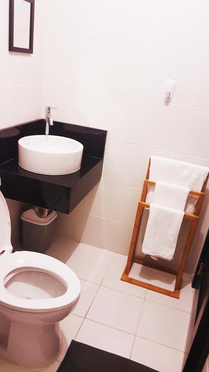 Studio Fully Furnished Manila Exteriér fotografie